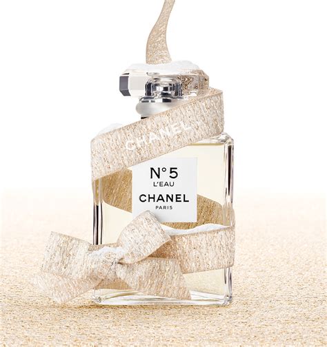 chanel cristalle eau de toilette spray|chanel no 5 l'eau spray.